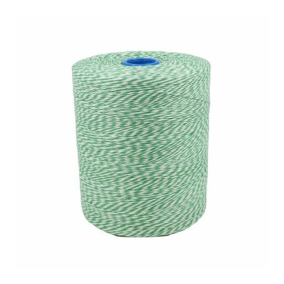 Ficelle polyester blanche et verte 2,5/1 - par 1 kg Ficelle polyester blanche et verte 2,5/1 - par 1 kg