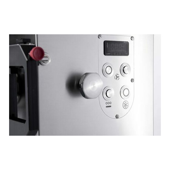 Hachoir réfrigéré CR82MR avec reconstitueur Hachoir réfrigéré CR82MR avec reconstitueur